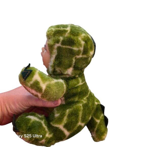 Geppeddo Cuddle Kids Porcelain Tracy T Rex Baby Doll Dinosaur Plush Toy 2001 - Picture 4 of 4